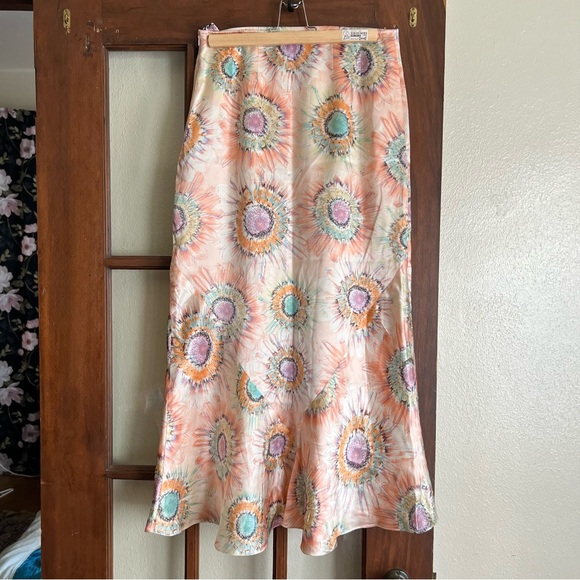 Harve Benard Silk Floral Maxi Skirt (4) - Picture 2 of 4